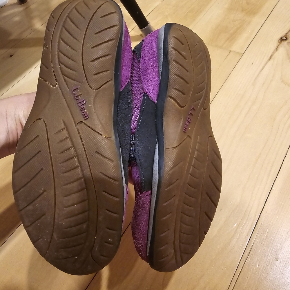 Shoes - Picture 2 of 4